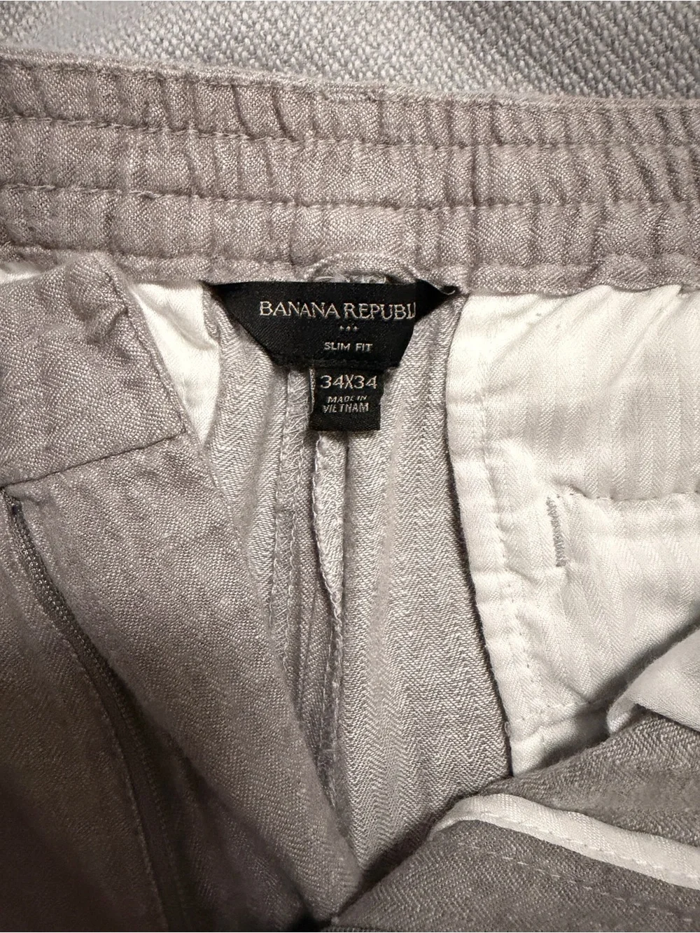 Banan Republic Mans Linen Blend Slim Fit Pants in Size 34